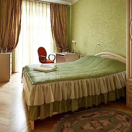 Zolotoy Kvadrat *